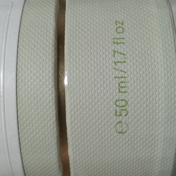 SALE!! NWT Victoria's Secret "First Love" 1.7oz - Picture 3 of 7